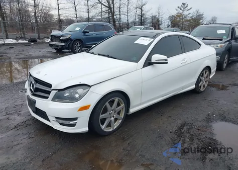 2013 Mercedes-Benz C 250 from USA, damaged, VIN WDDGJ4HB1DF981117